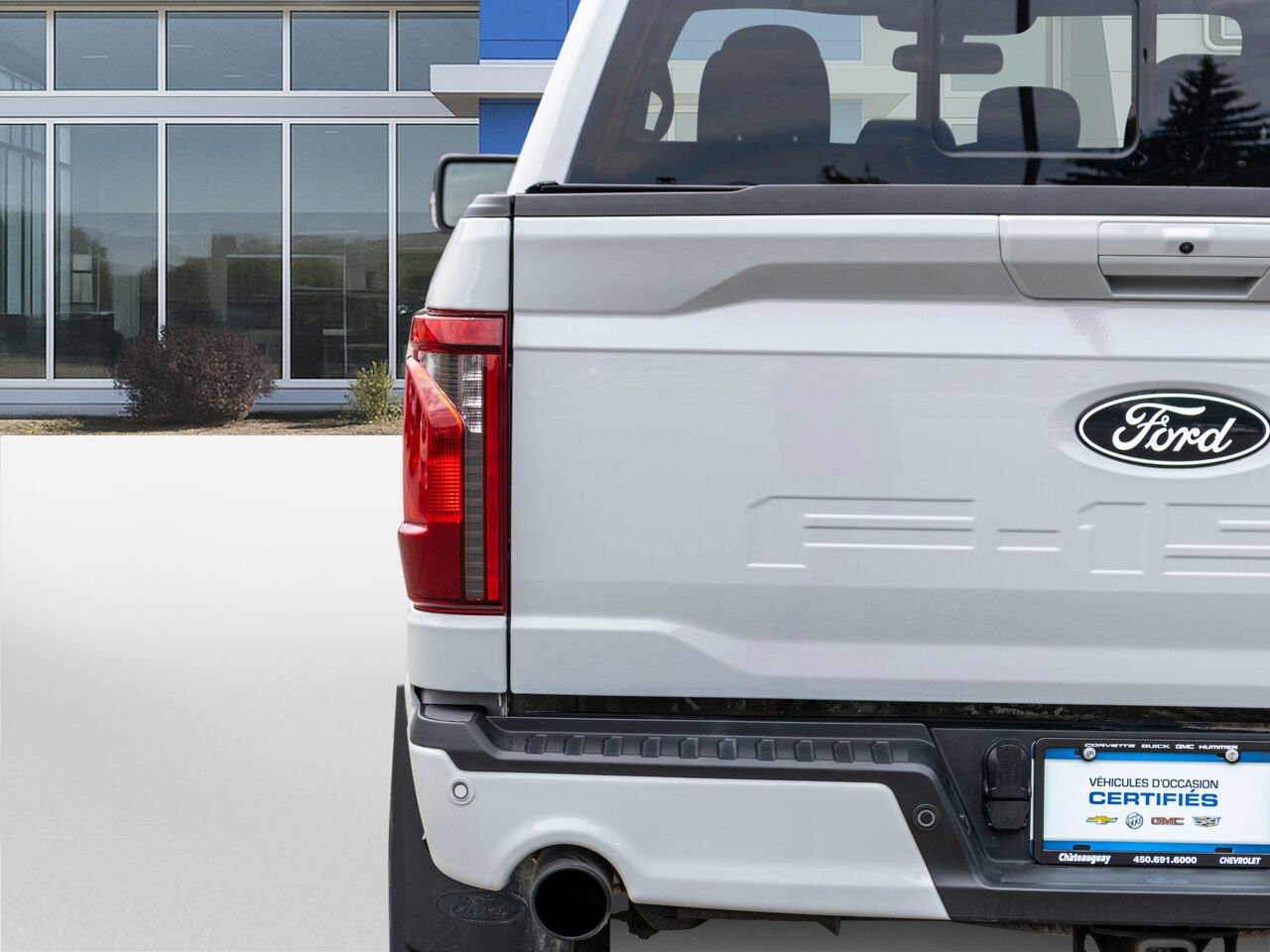 2024 Ford F-150 XLT cabine SuperCrew 4RM caisse de 5,5 pi Grey Châteauguay - photo #32