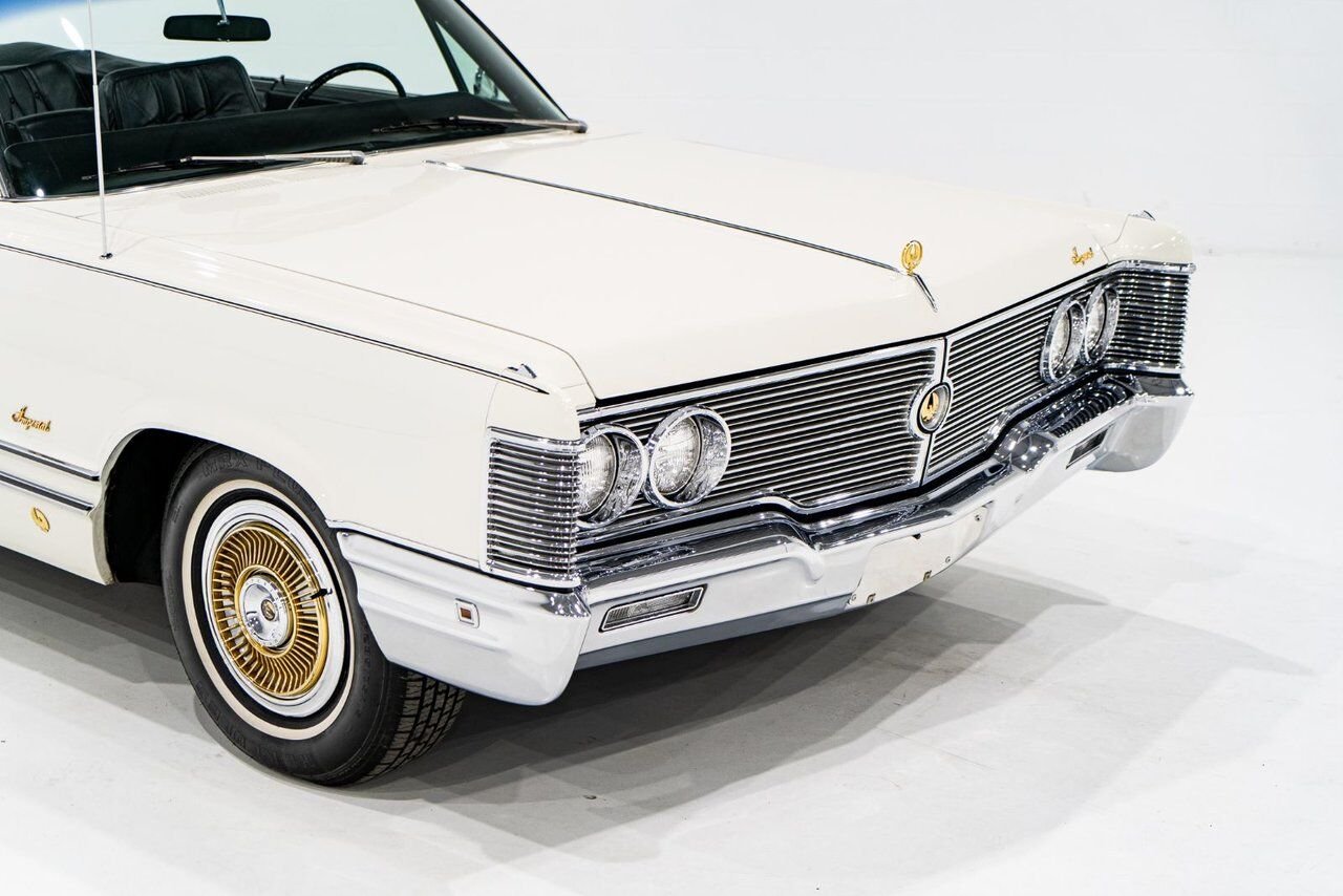 Chrysler IMPERIAL Unrestored with only 31,056 original miles **PRICE IN USD** 1968 Blanc Montréal - photo #25