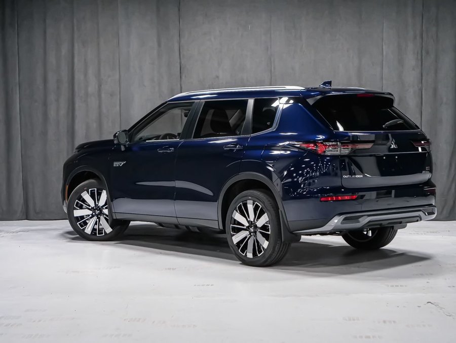 2026 Mitsubishi Outlander Plug-In Hybrid SEL Cosmic Blue Metallic