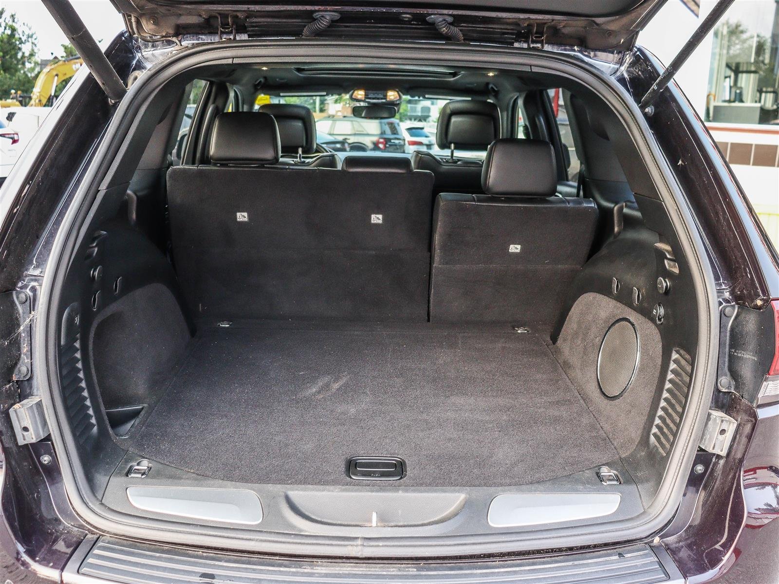 Jeep Grand Cherokee Overland 2018 Black Ottawa & Gatineau - photo #18