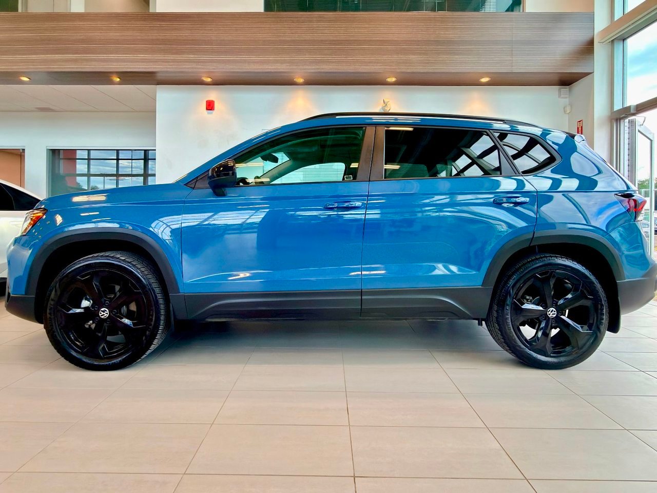 Volkswagen Taos 2026 Bleu Notre-Dame-des-Prairies - photo #8