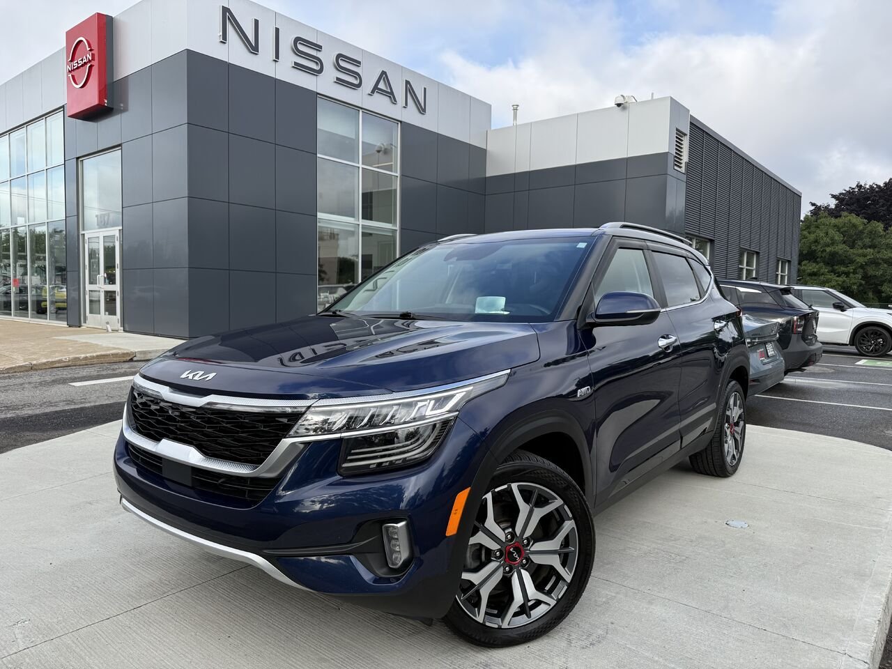 2023 Kia Seltos SX Turbo TI avec intérieur noir Blue Châteauguay - photo #0