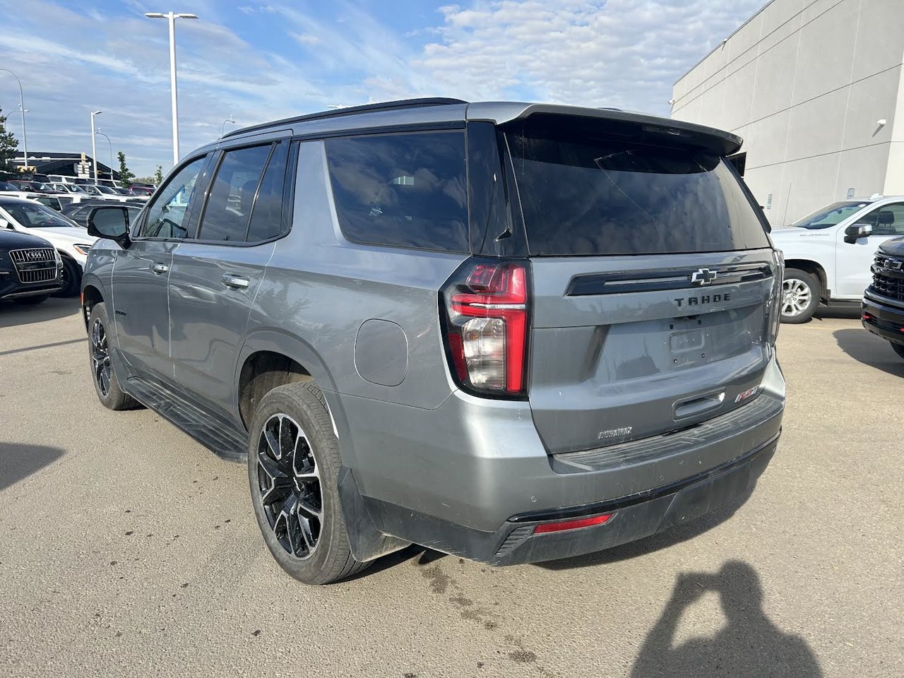 2024 Chevrolet Tahoe 4WD 4dr RST Grey Sherwood Park - photo #3