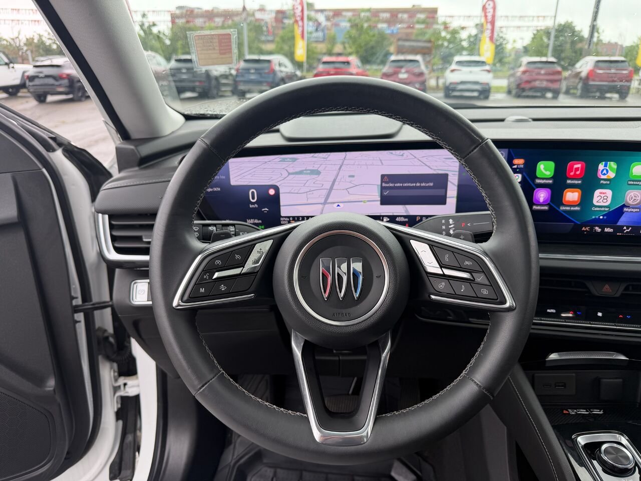 BUICK ENVISION PREFERRED Privilégiée 4 portes TI 2024 Blanc Ottawa & Gatineau - photo #2