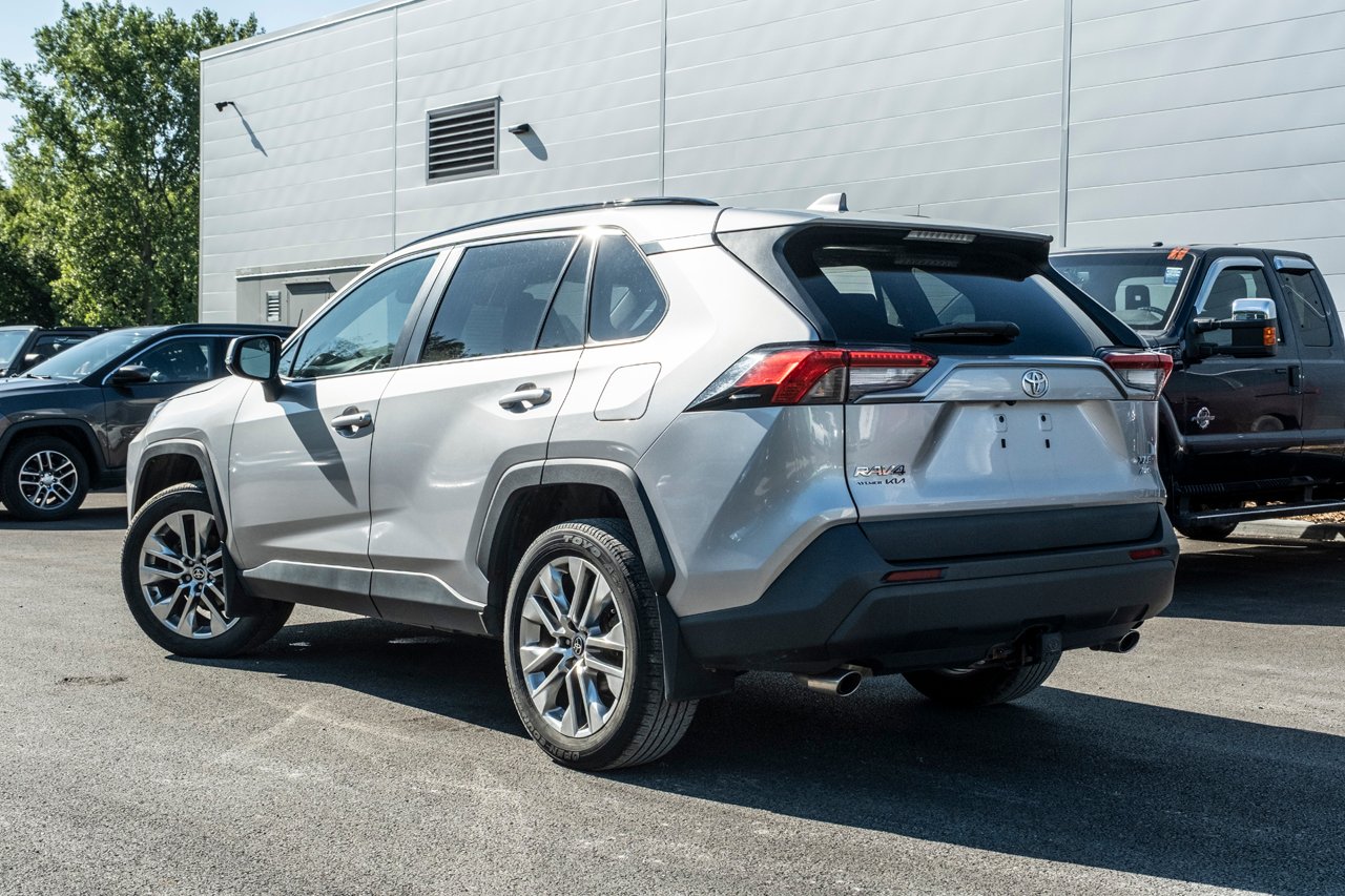 2021 Toyota RAV4 Grey Gatineau - photo #3