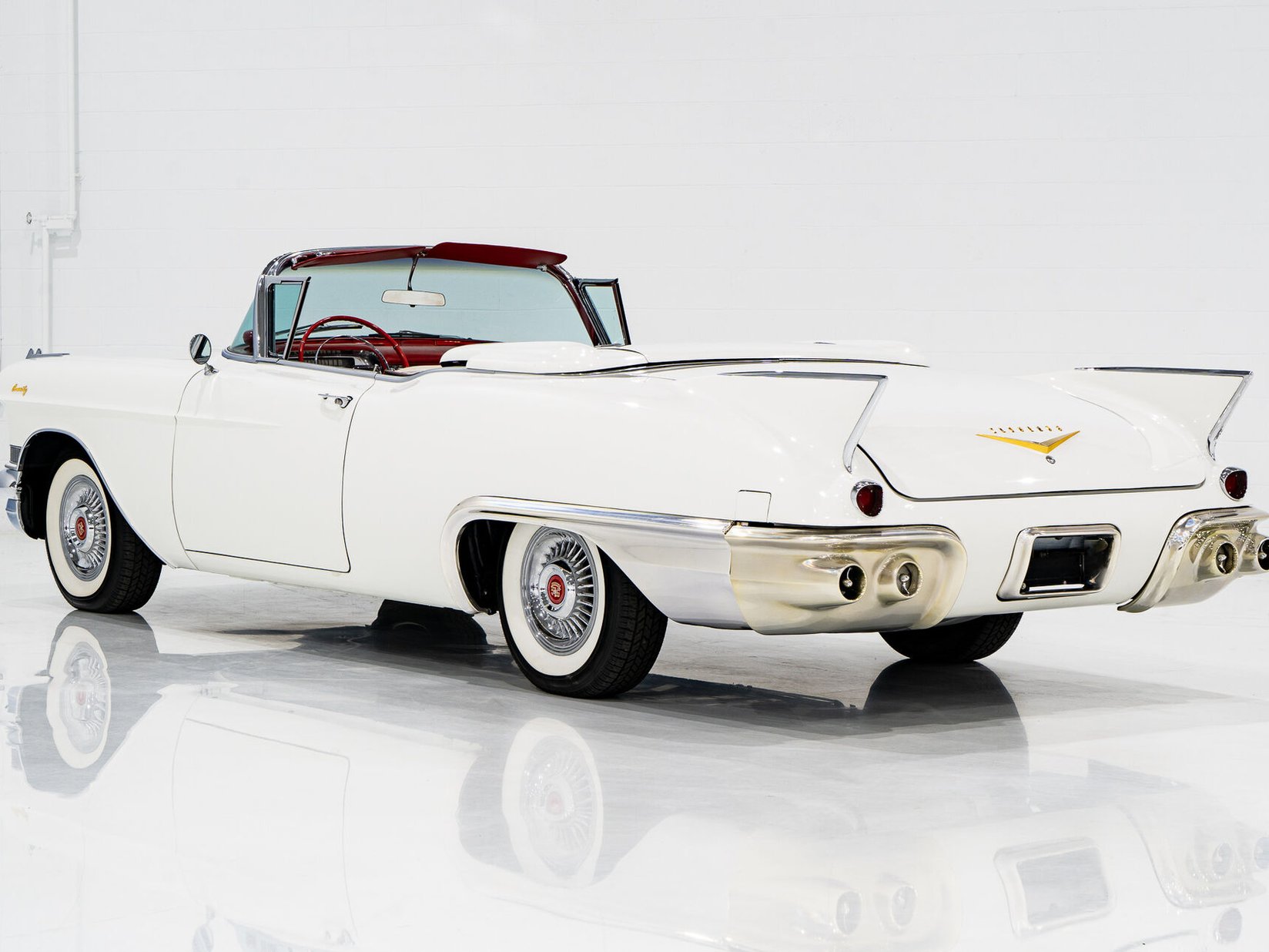 Cadillac Eldorado Biarittz One Of Just 1,800 Built **PRICE IN USD** 1957 Montréal - photo #1