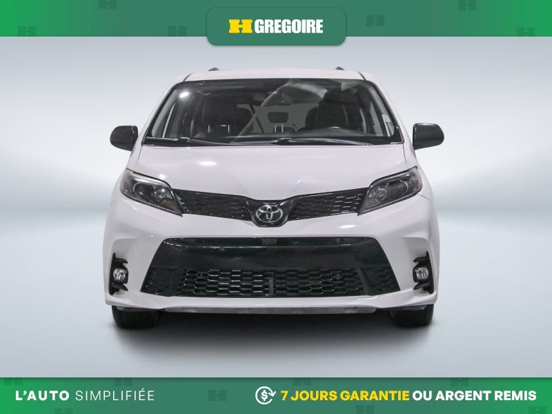 2020 Toyota Sienna White Blainville - photo #1