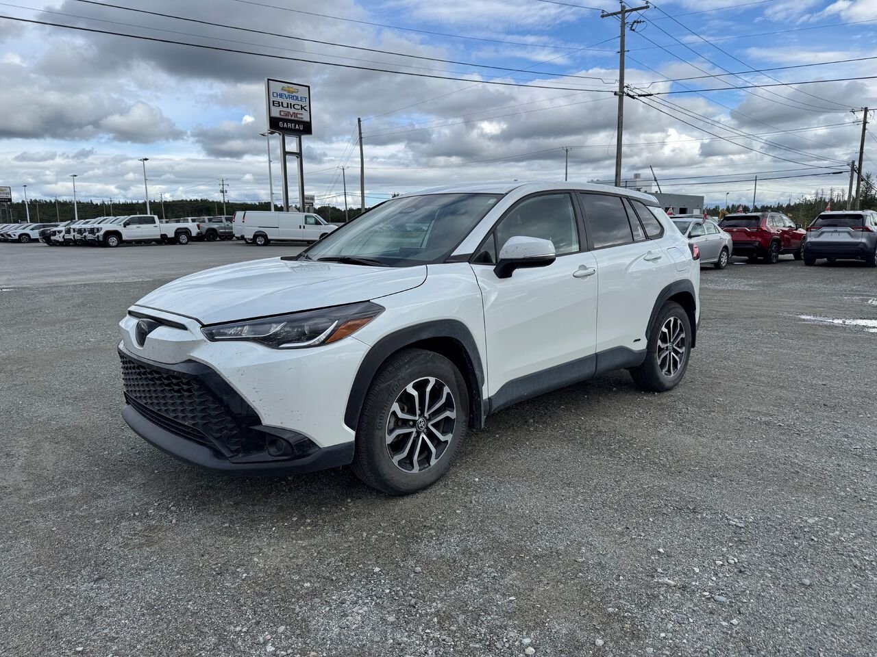 Toyota Corolla Cross hybride SE TI 2023 Blanc Val-d'Or - photo #0