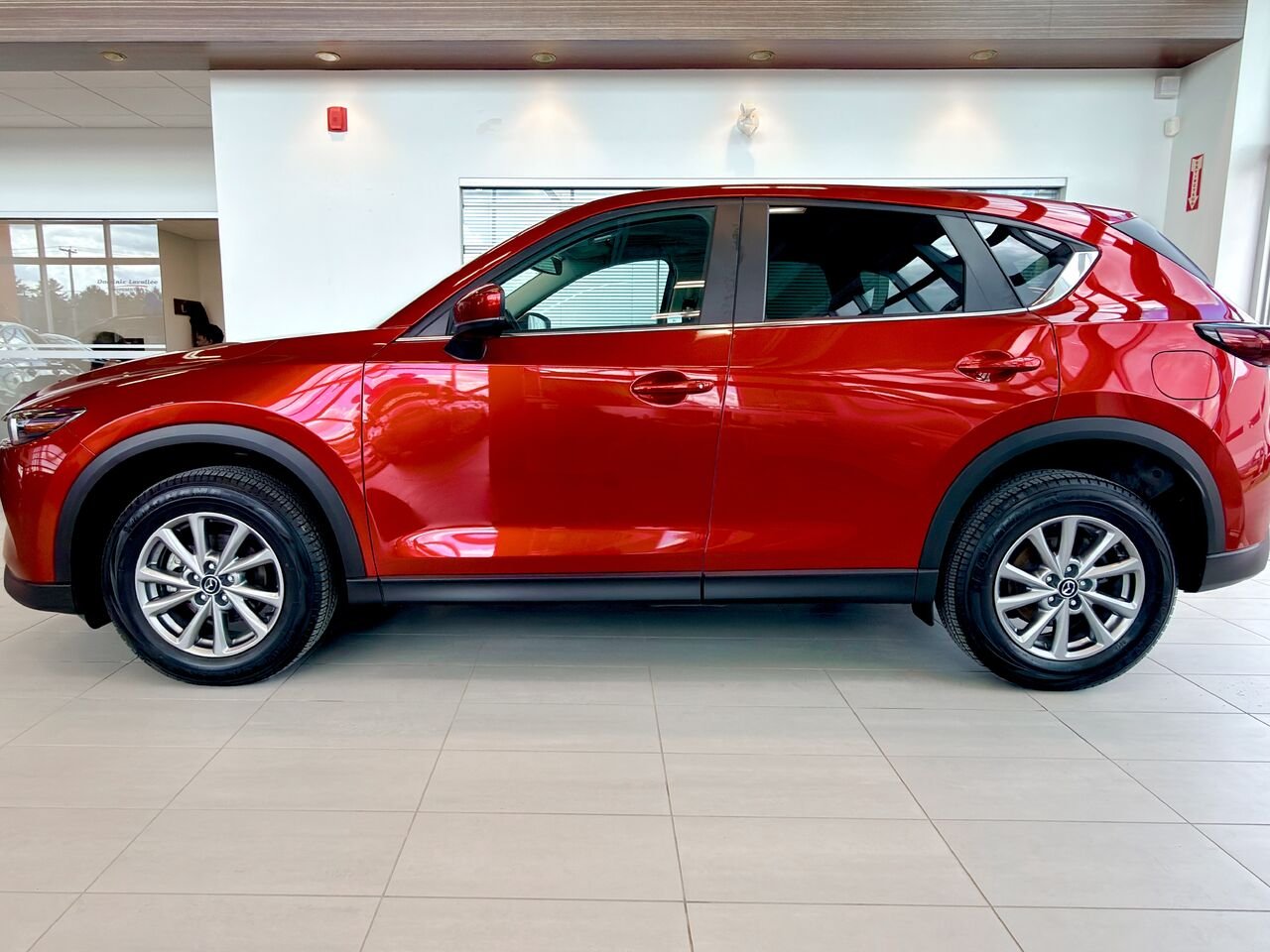 Mazda CX-5 2024 Rouge Notre-Dame-des-Prairies - photo #5