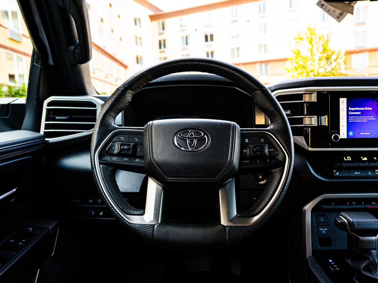 2025 Toyota Tundra 4x4 Crewmax SR White Sherwood Park - photo #31