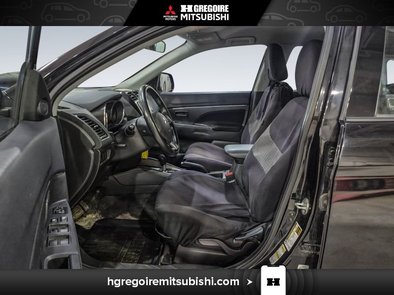 2020 Mitsubishi RVR Black Saint-Eustache - photo #13