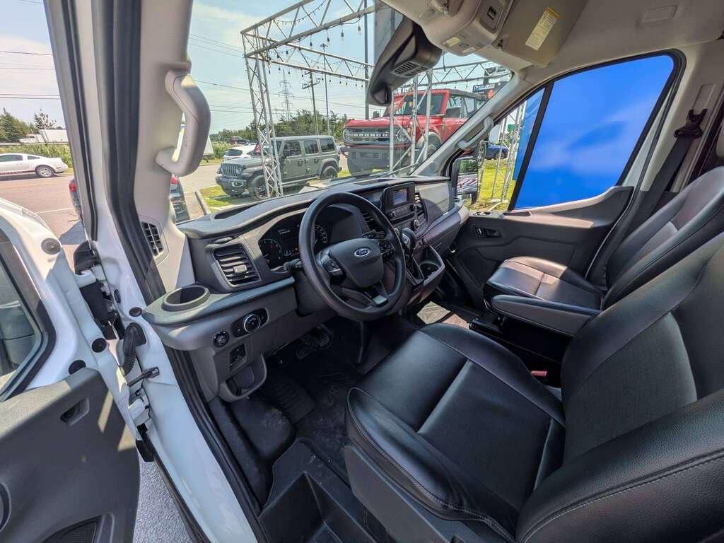 2024 Ford Transit Cargo Van T-250 148" Hi Rf 9070 GVWR RWD White Val-David - photo #13