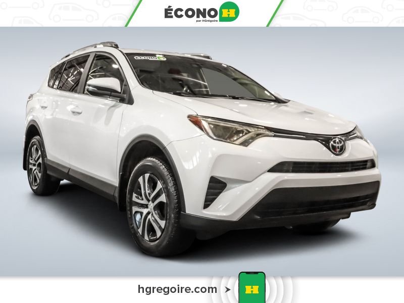 2017 Toyota Rav 4 White Blainville - photo #0