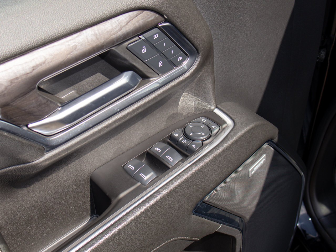 2024 Chevrolet Silverado 2500HD 4WD Crew Cab 159 LTZ Black Sherwood Park - photo #21