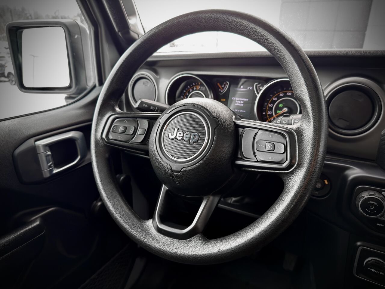 Jeep Wrangler 2022 Argent Notre-Dame-des-Prairies - photo #19