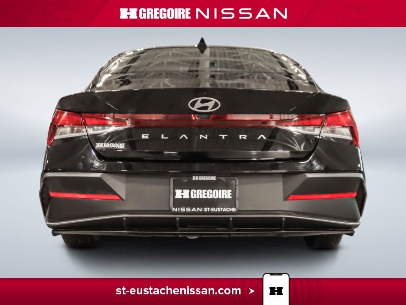 Hyundai Elantra 2024 Noir Laval - photo #10
