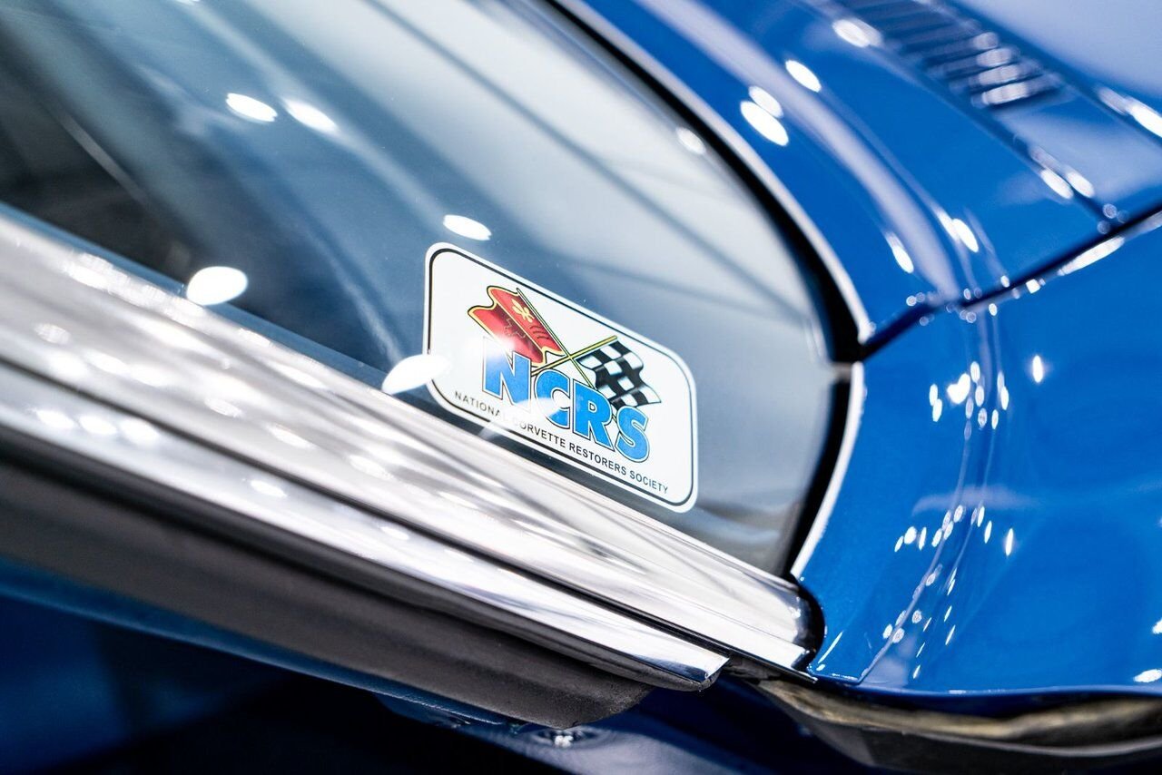Chevrolet Corvette *PRIX EN USD* Matching numbers Top flight with extensive documentation 1968 Bleu Montréal - photo #23