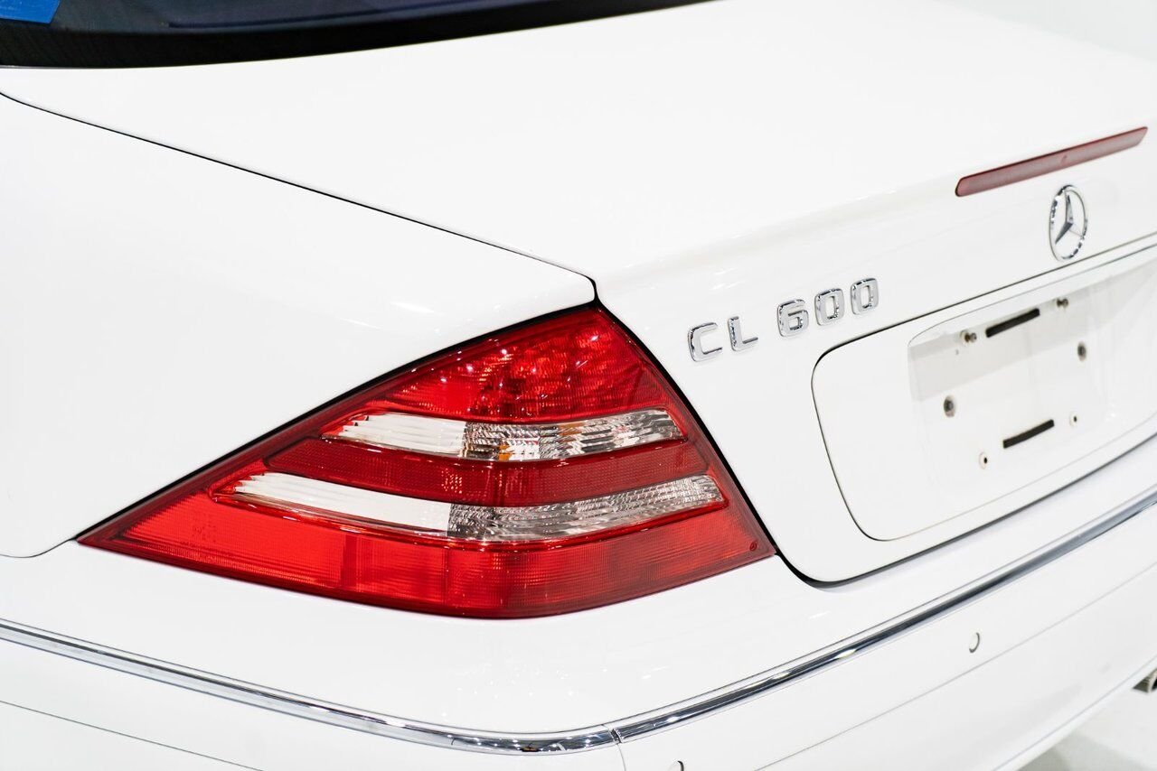 Mercedes-Benz CL600 V12 over $120,000 original MSRP 2001 Blanc Montréal - photo #2