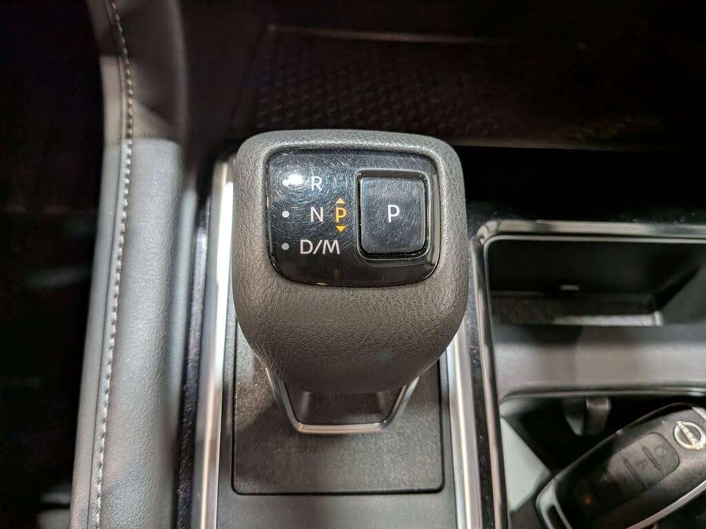 Nissan Pathfinder 2024 Gris Val-David - photo #32