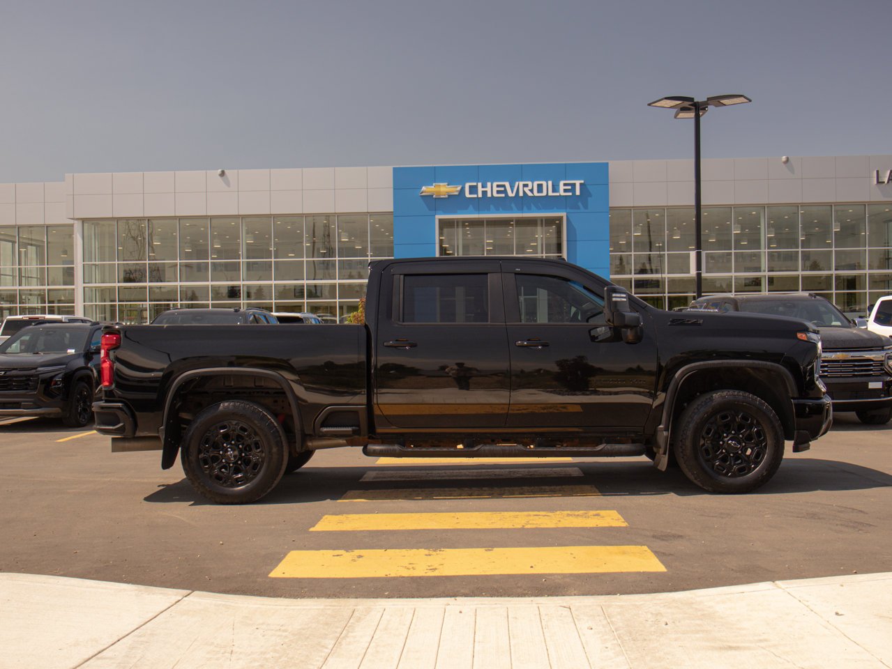 2024 Chevrolet Silverado 2500HD 4WD Crew Cab 159 LT Black Sherwood Park - photo #11