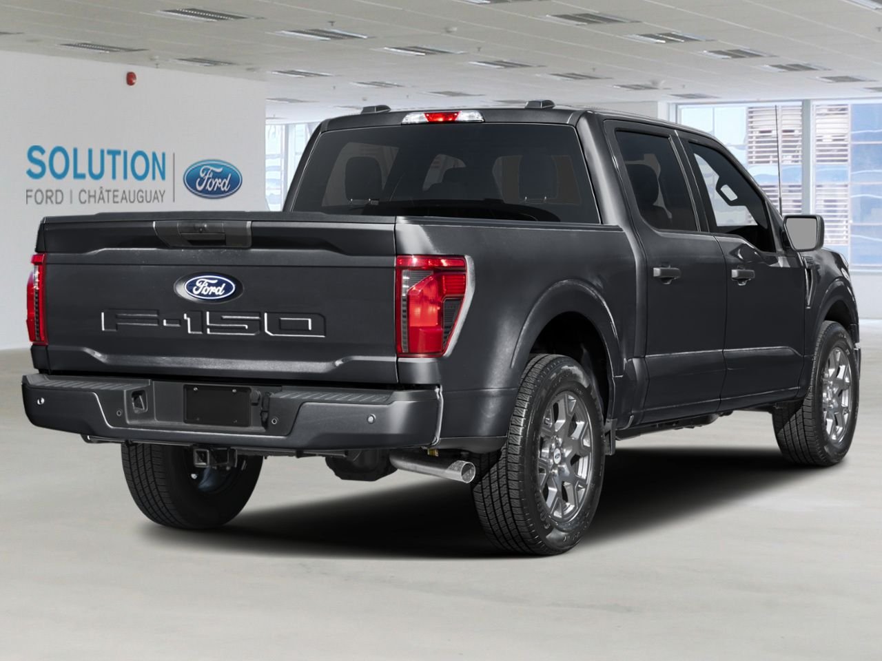 Ford F-150 STX CABINE SUPERCREW 4RM CAISSE DE 5,5 PI 2026 Noir agate métallisé Châteauguay - photo #1
