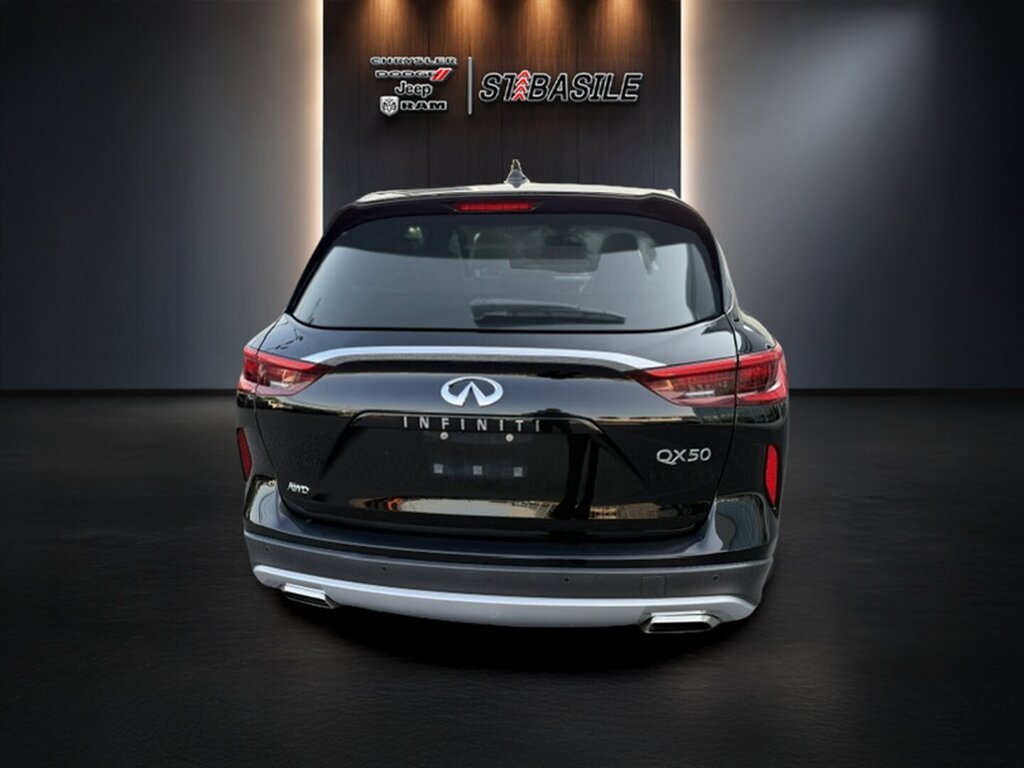 2019 Infiniti QX50 Black Saint-Basile-le-Grand - photo #10