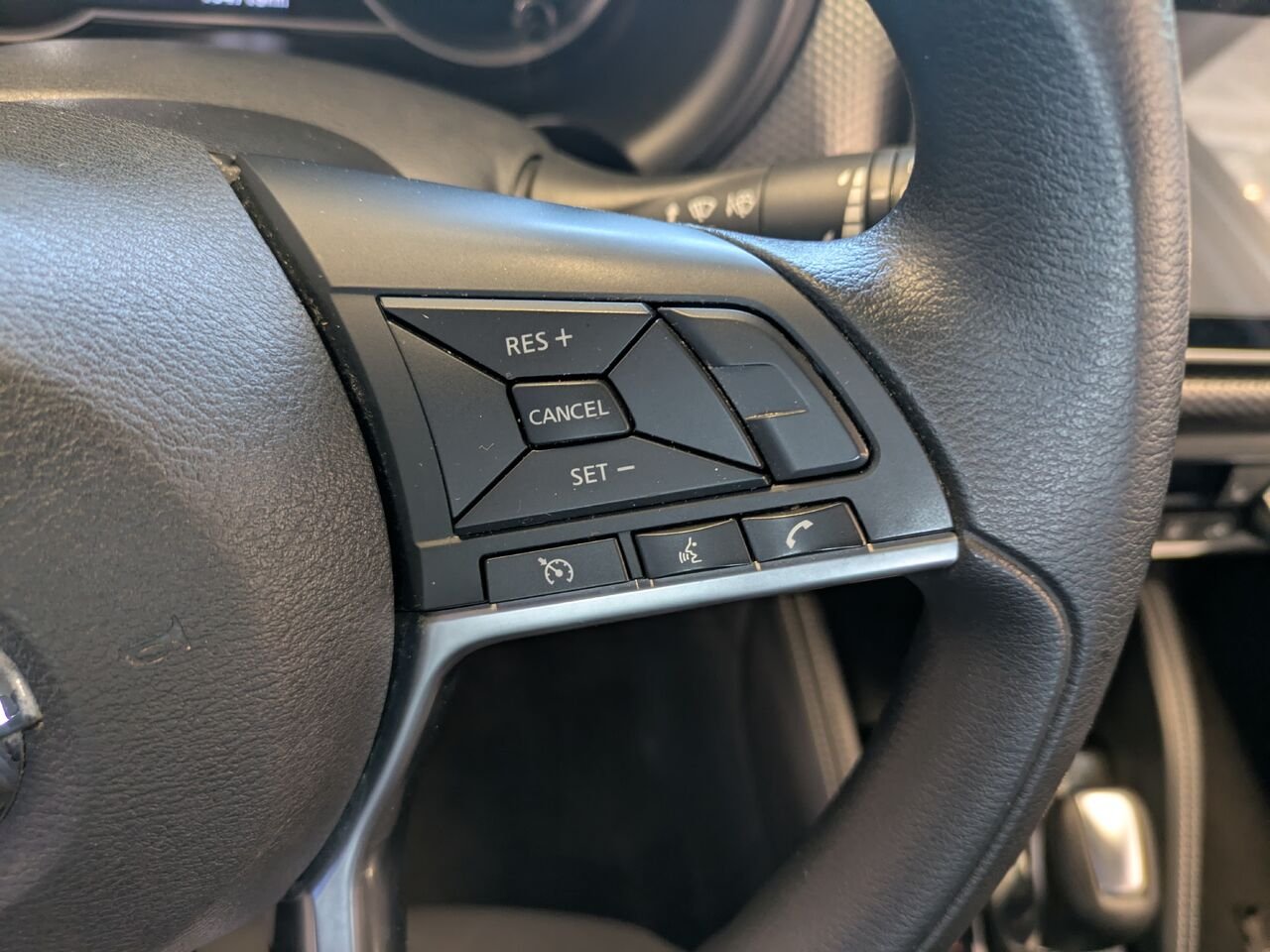 2018 Nissan Kicks White Gatineau - photo #7