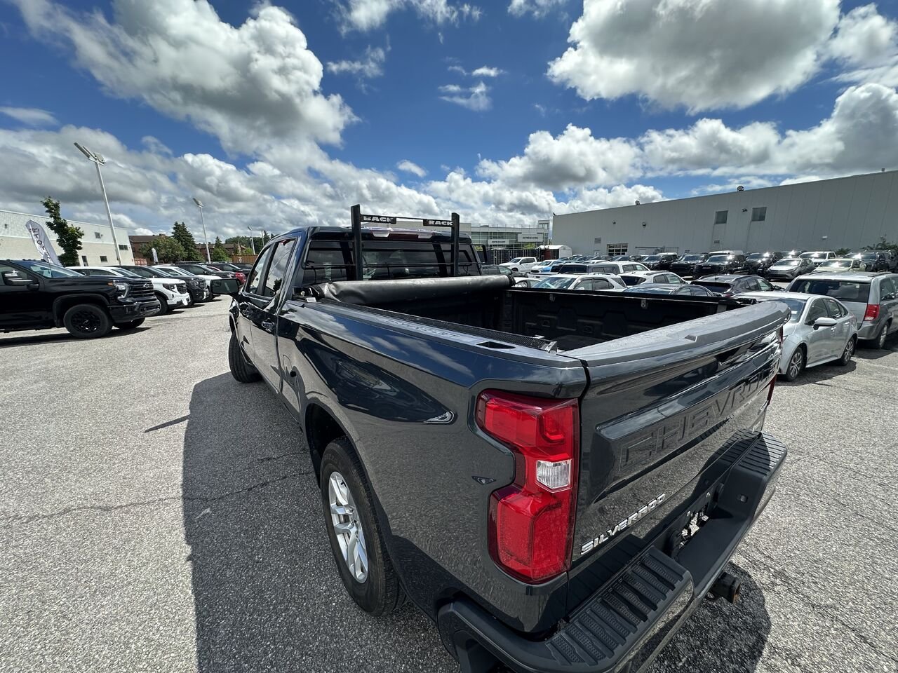CHEVROLET SILVERADO K1500 RST RST cabine multiplace 4RM 157 po 2019 Bleu Ottawa & Gatineau - photo #15