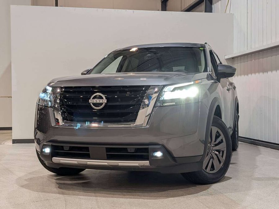 Nissan Pathfinder Rock Creek 4WD 2024 Gris
