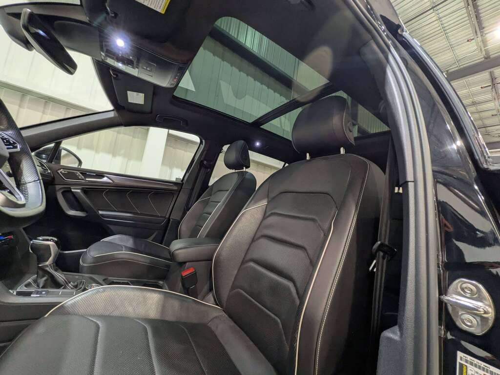 2022 Volkswagen Tiguan Highline R-Line 4MOTION Black Val-David - photo #9