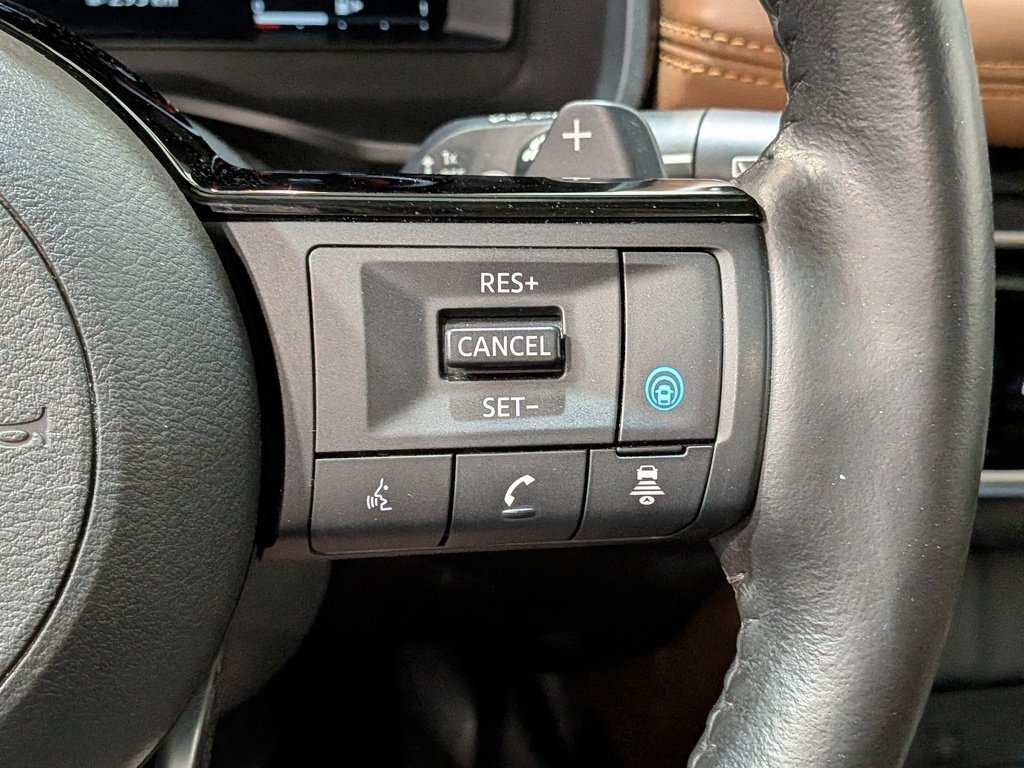 2024 Nissan Rogue AWD Platinum Red Val-David - photo #18