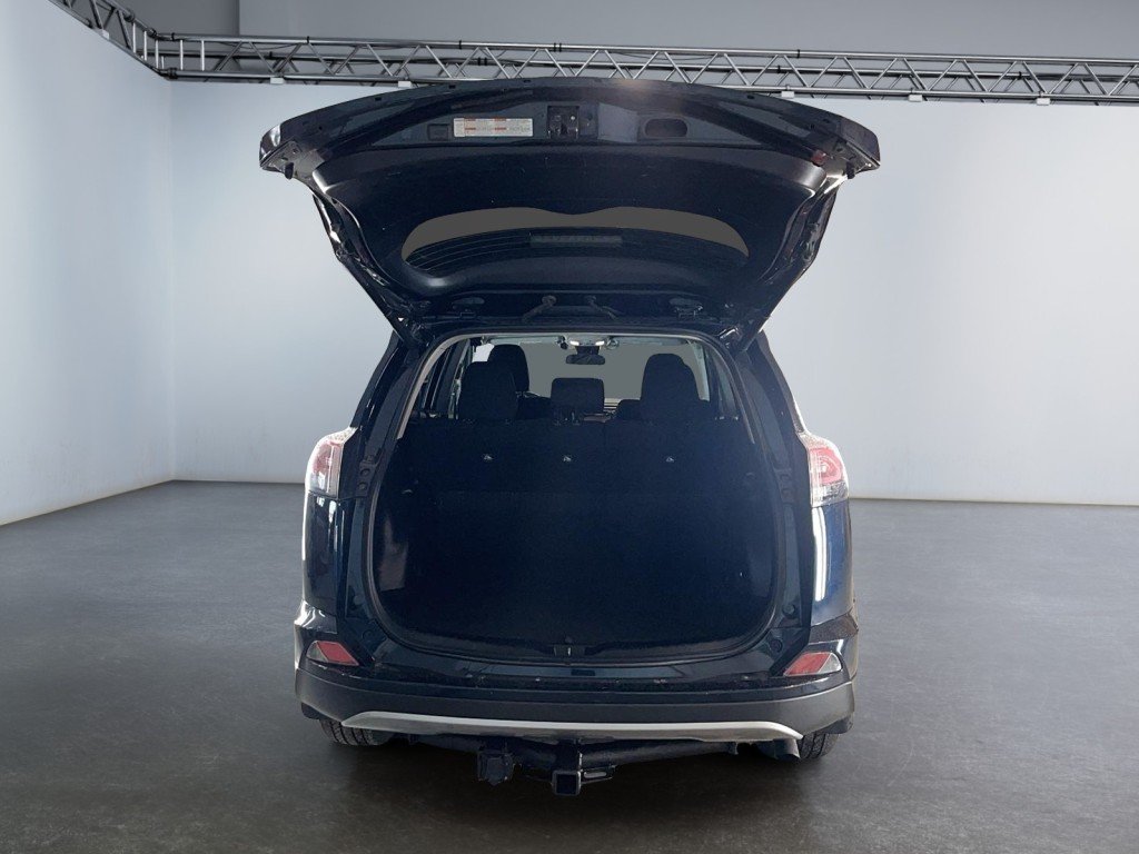 2018 Toyota RAV4 Black Amos - photo #22