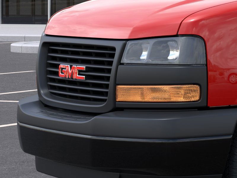 2024 GMC Savana Cargo Van Onyx Black Saint-Eustache - photo #12