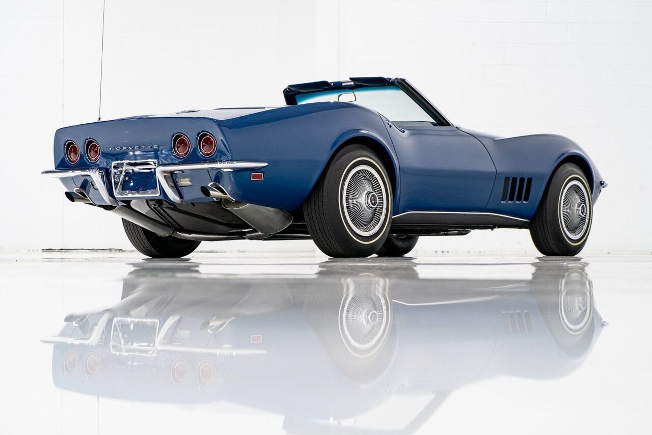 Chevrolet Corvette *PRIX EN USD* Matching numbers Top flight with extensive documentation 1968 Bleu Montréal - photo #36