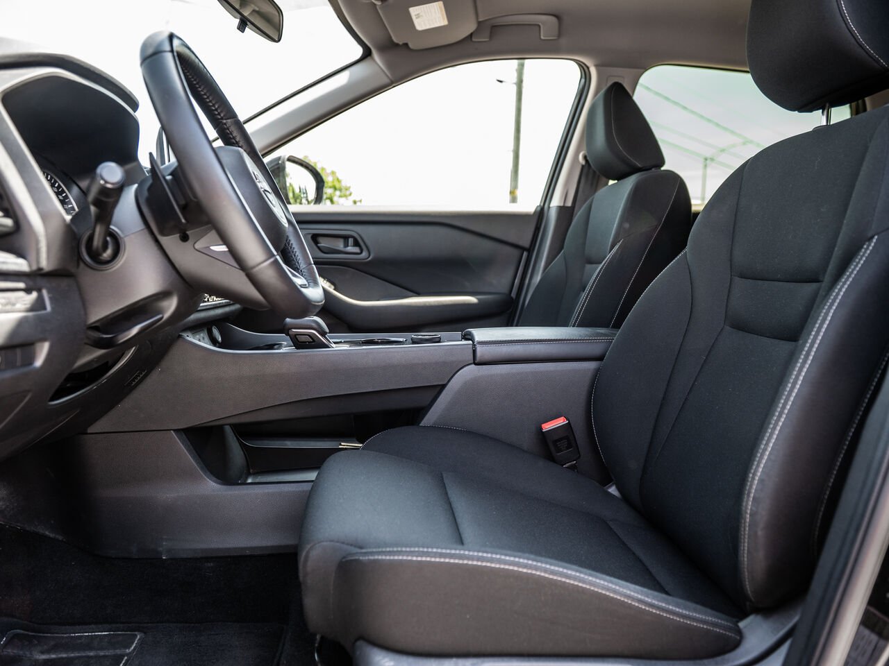 Nissan Rogue 2024 Noir Sainte-Julienne - photo #14
