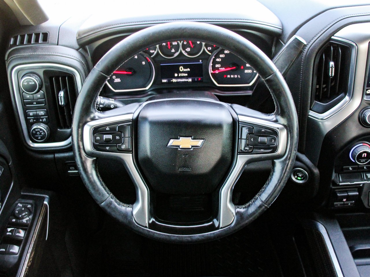 2022 Chevrolet Silverado 2500HD 4WD Crew Cab 159 LT Blue Sherwood Park - photo #16
