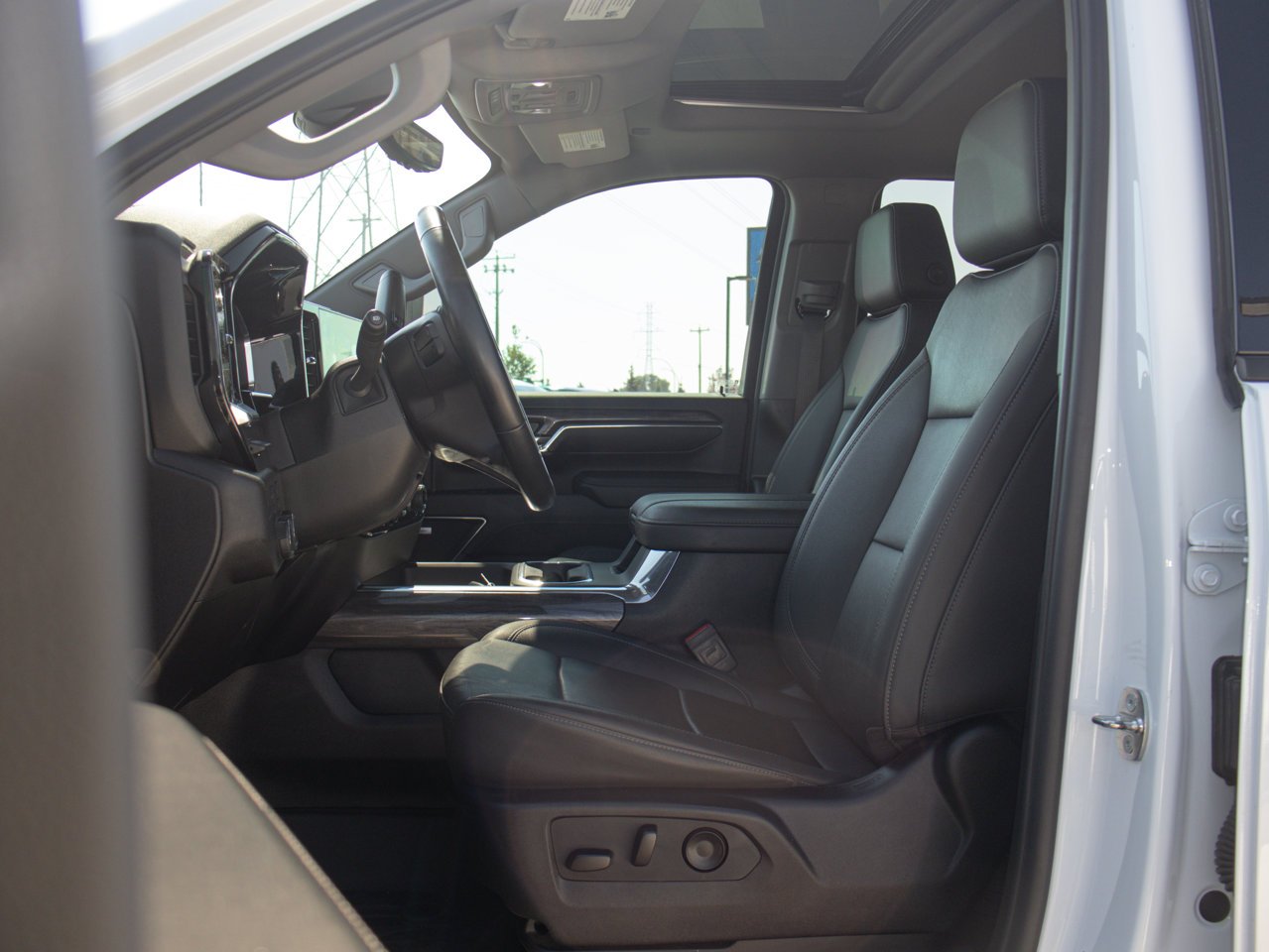 2024 Chevrolet Silverado 3500HD 4WD Crew Cab 159 LTZ White Sherwood Park - photo #17