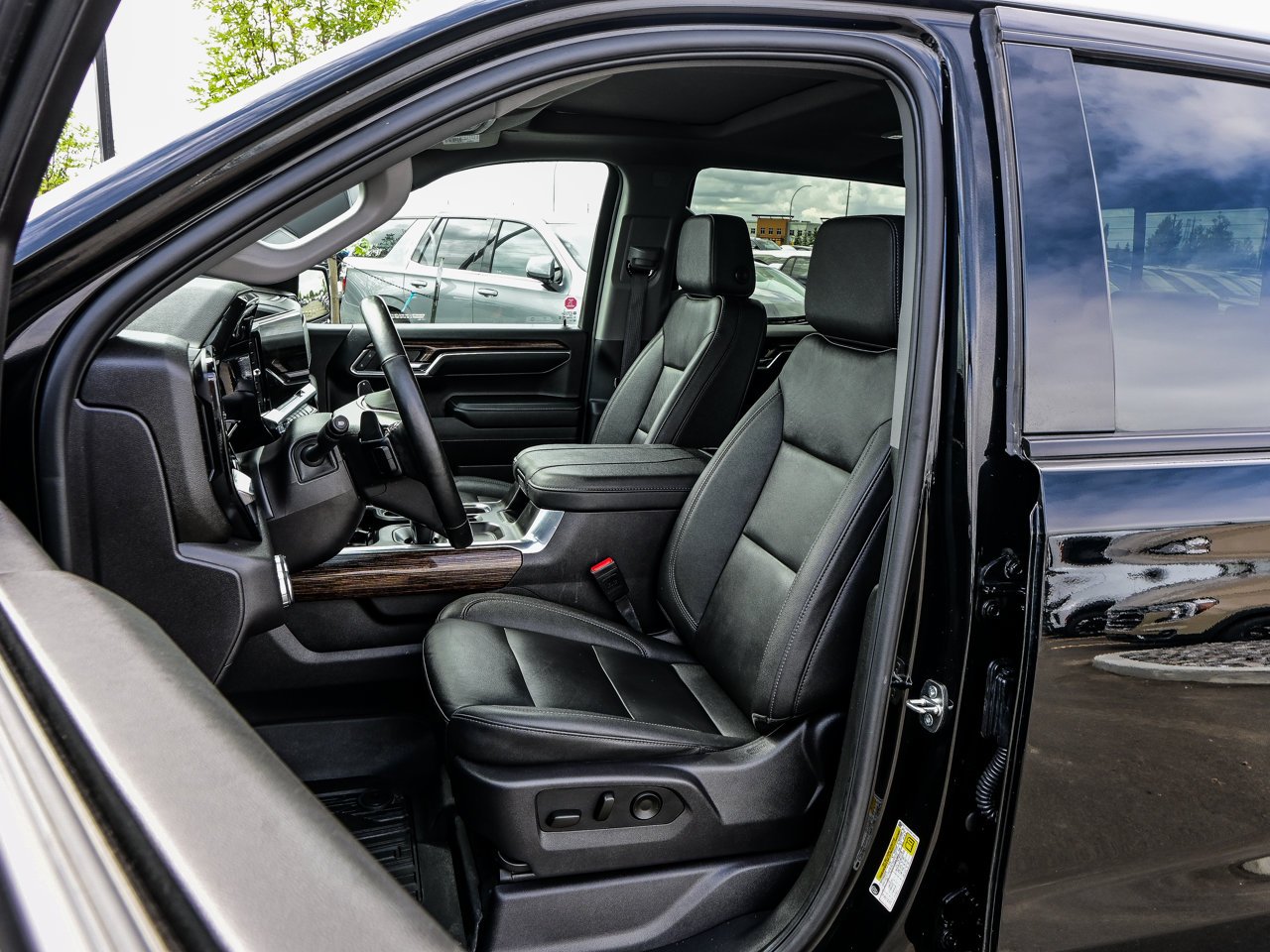 2024 GMC Sierra 1500 4WD Crew Cab 147 Elevation Black Sherwood Park - photo #16