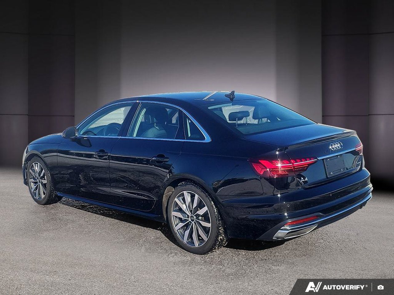 Audi A4 Sedan WAUAAAF4XRN011957 2024 Noir Mirabel - photo #2