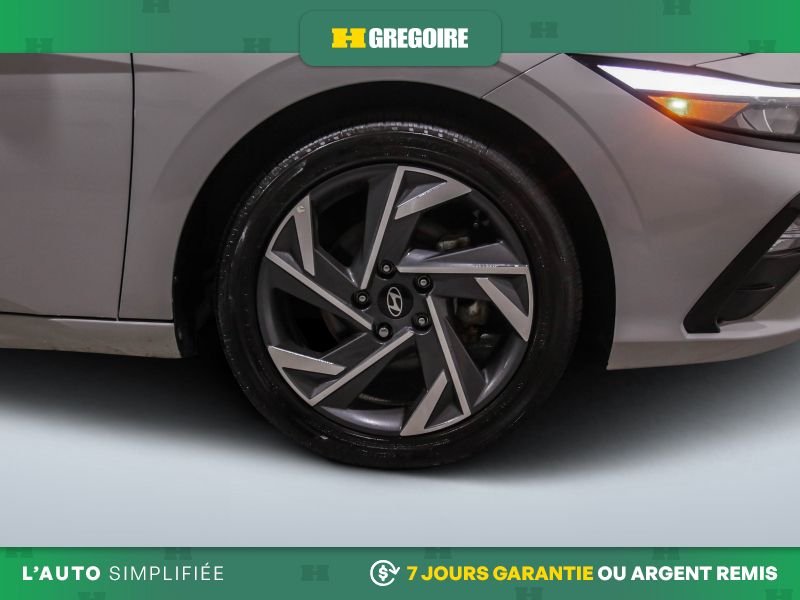Hyundai Elantra 821992 | Luxury AUTO AC CUIR TOIT NAV MAGS CAM RECUL BLEUTO 2025 Argent Laval - photo #31