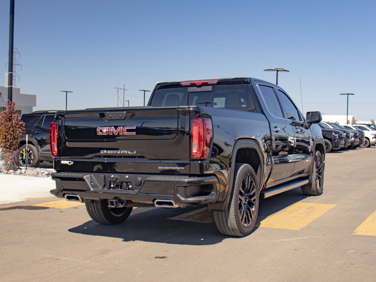 2025 GMC Sierra 1500 4WD Crew Cab 147 Denali Black Sherwood Park - photo #9
