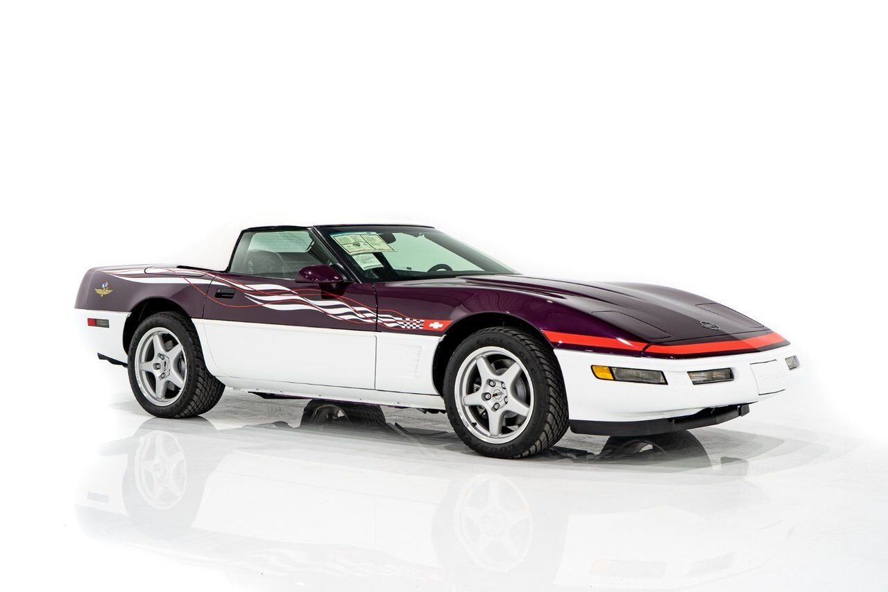 Chevrolet Corvette *PRIX EN USD* RPO Z4Z PACE CAR PRESENTED IN DELIVERY PACKAGING WITH ONLY 192MILES (307KM) FROM NEW 1995 Blanc Montréal - photo #46
