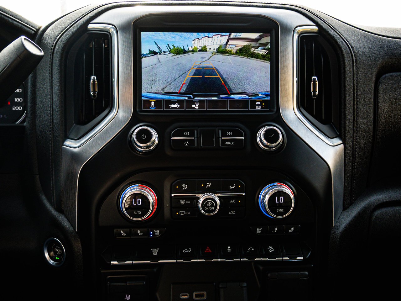 2023 GMC Sierra 3500HD 4WD Crew Cab 159 SLT White Sherwood Park - photo #25