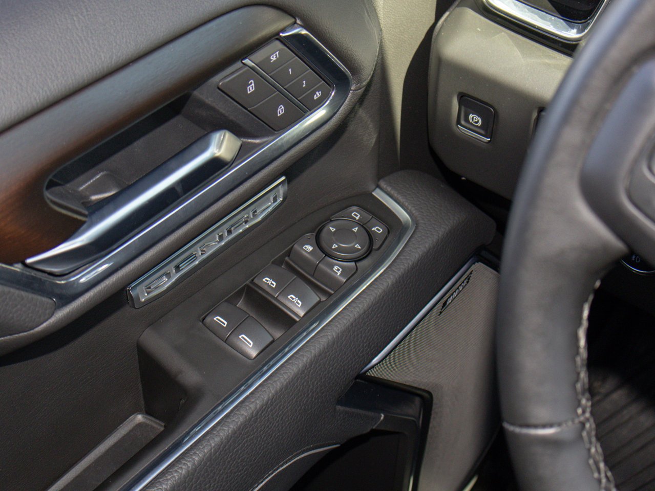 2025 GMC Sierra 1500 4WD Crew Cab 147 Denali Black Sherwood Park - photo #21