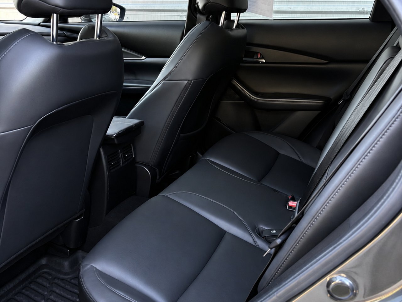 2023 Mazda CX-30 GS GROUPE DE LUXE Grey Châteauguay - photo #9