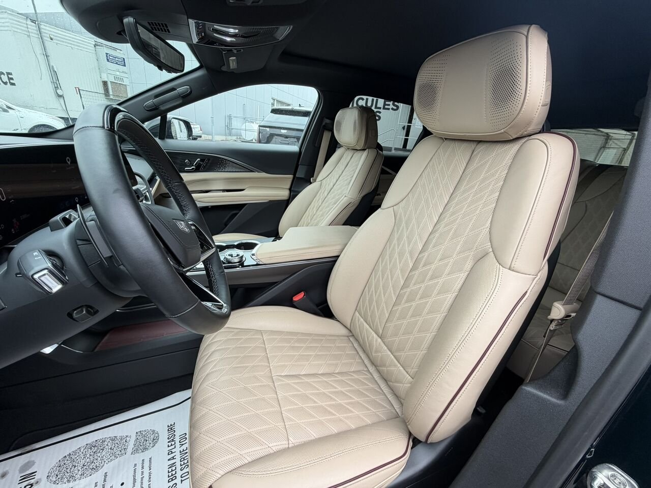Cadillac LYRIQ SPORT AWD NIVEAU 3 NAPPA FINANCEMENTÀ PARTIR 0.99% 2024 Vert Laval - photo #22