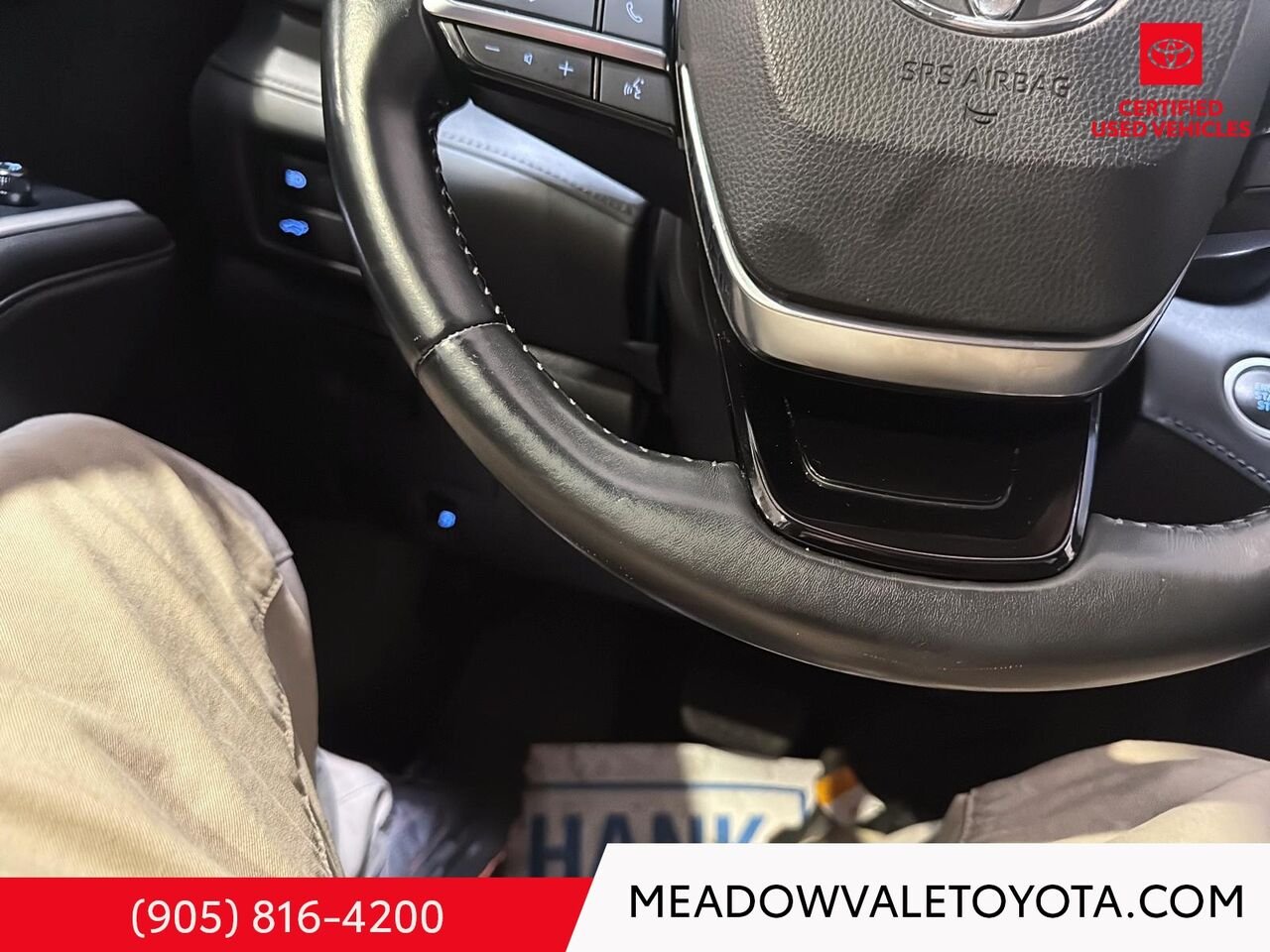 2021 Toyota Highlander One Owner, Clean Car Fax, Power Sunroof, Power Trunk, Power Seat, SofTex Leather Midnight Black Metallic Mississauga - photo #12