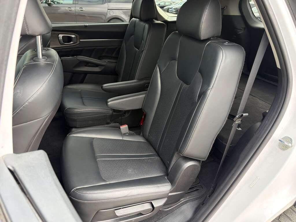 2022 Kia Sorento White Gatineau - photo #16