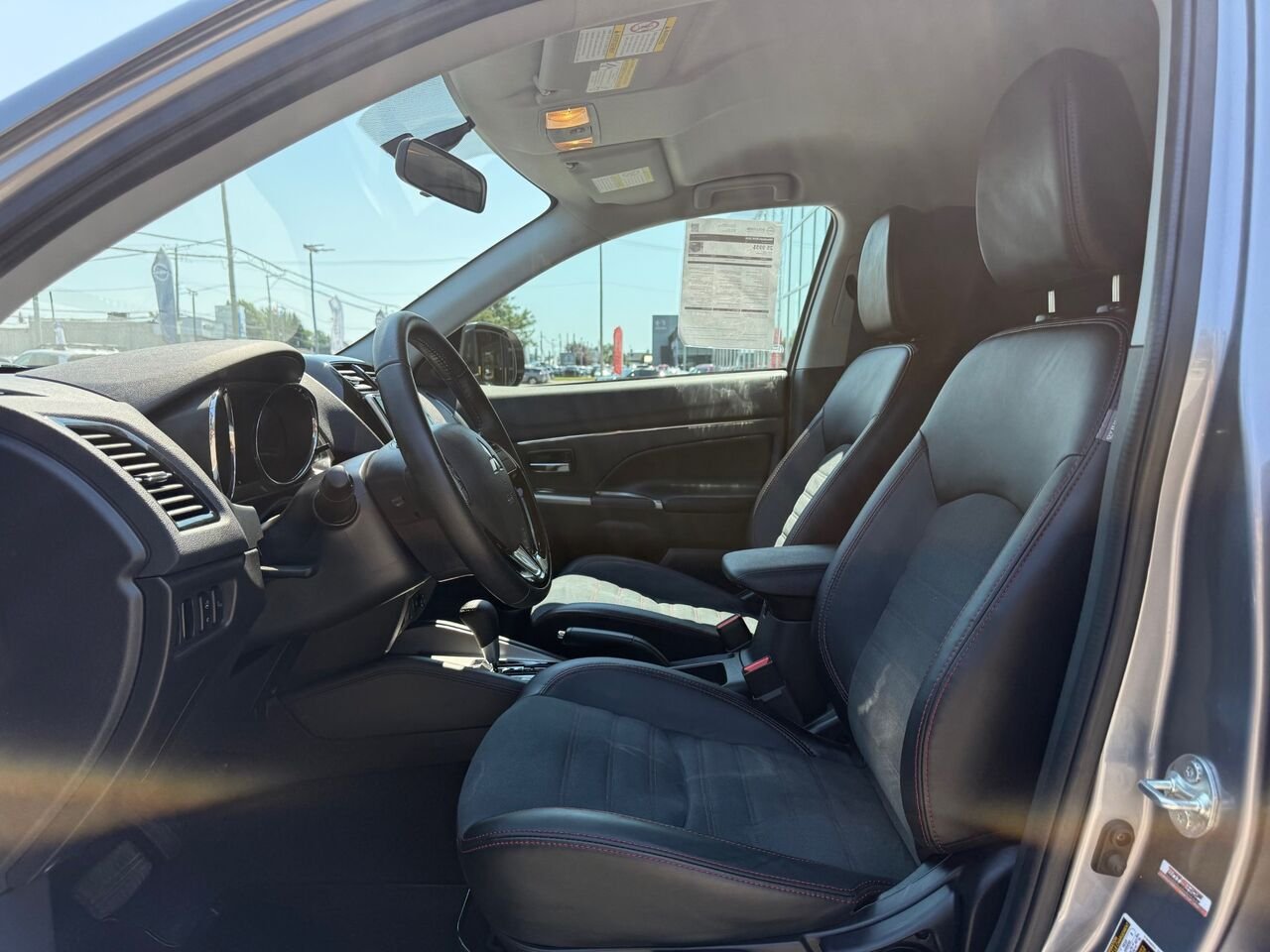 Mitsubishi RVR SE AWC 2024 Gris Châteauguay - photo #9