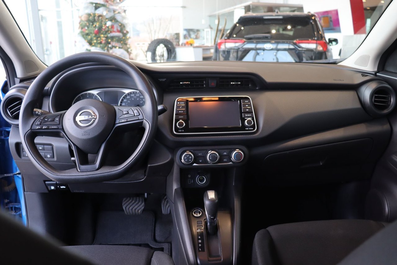 2023 Nissan Kicks VIN 3N1CP5BV8PL541179 Blue Chicoutimi - photo #15